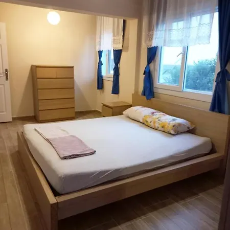 Hotel 50 Meters From The Sea Triplex In *