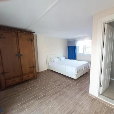 50 Meters From The Sea Triplex In *